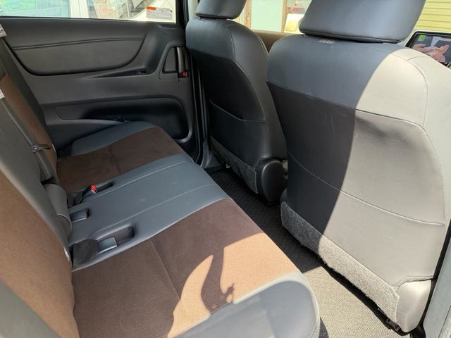 Toyota Sienta 12