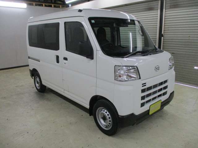 Daihatsu Hijet Cargo 3