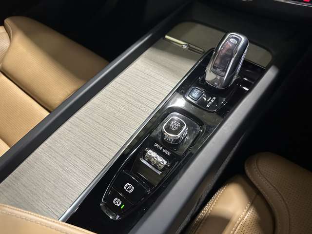 Volvo XC60 11