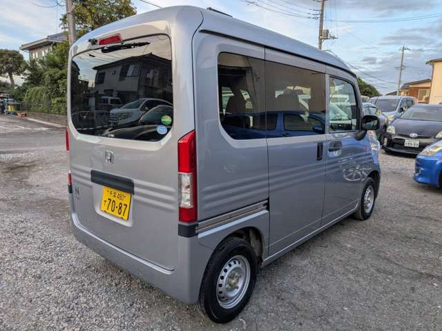Honda N-VAN 8