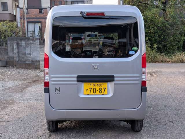 Honda N-VAN 9