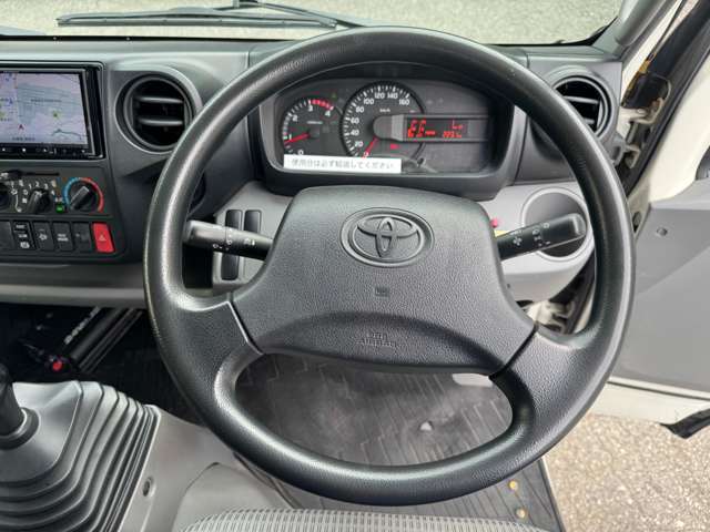 Toyota Toyoace 4