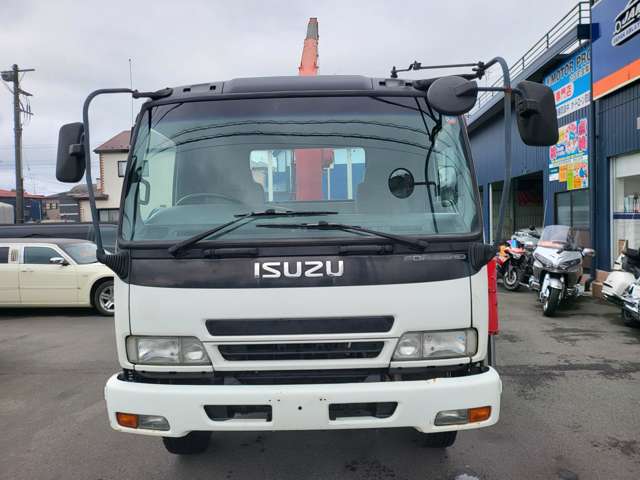 Isuzu Forward 2
