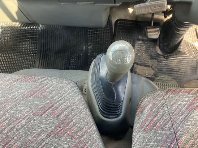 Mitsubishi Fuso Canter 2