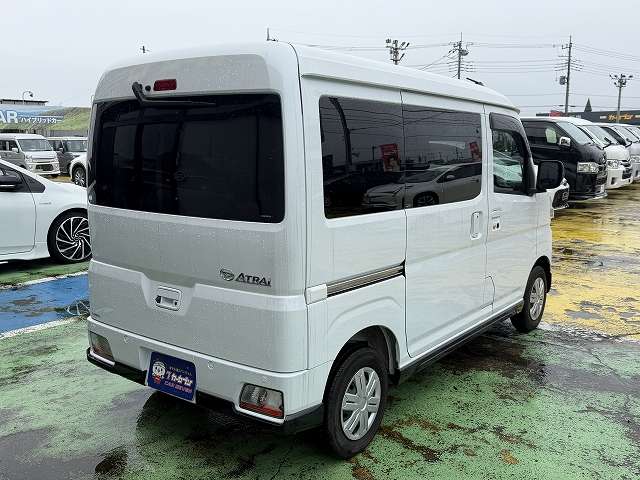 Daihatsu Atrai 11