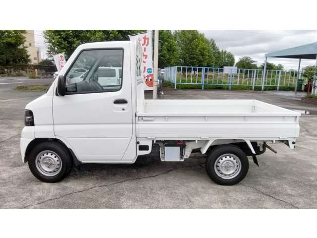 Nissan Clipper Truck 9