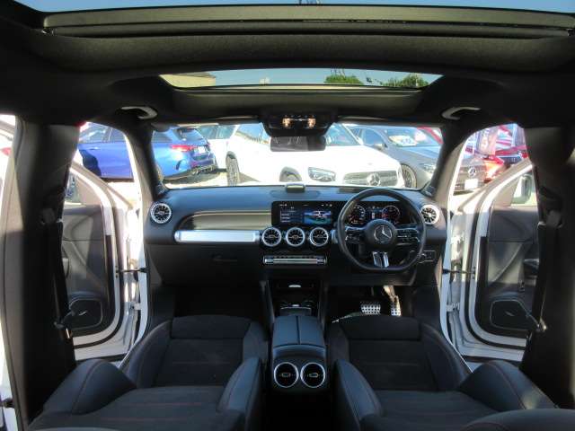 Mercedes-Benz GLB 7