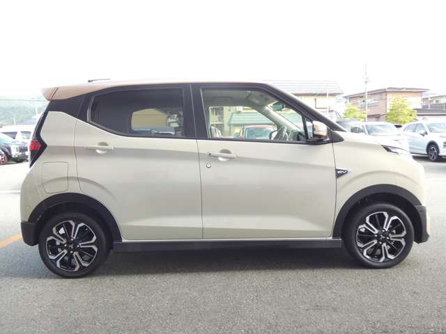 Mitsubishi eK X EV 4
