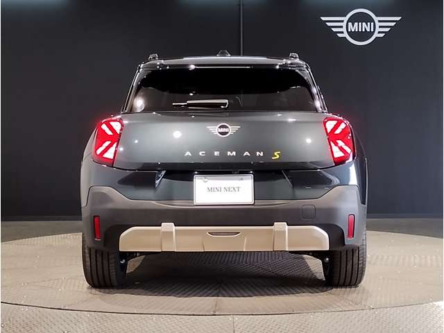 MINI Aceman 10