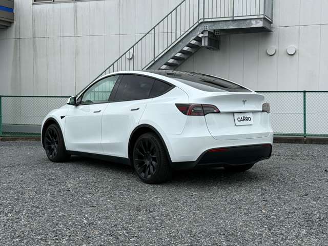 Tesla Model Y 11