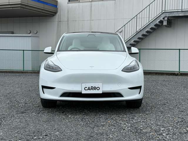 Tesla Model Y 6