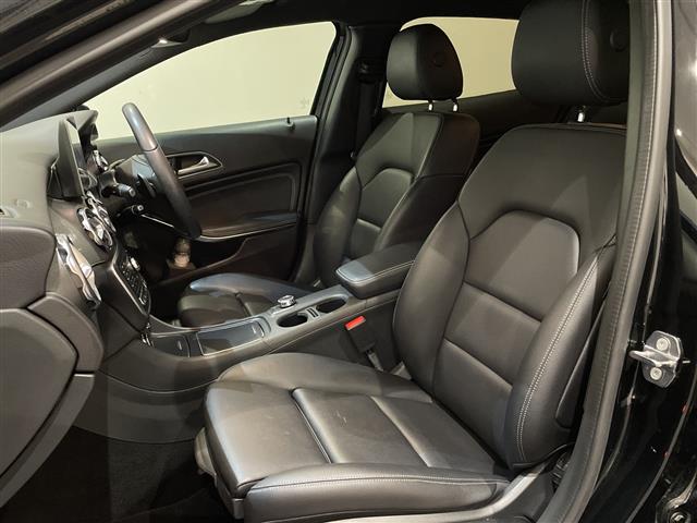 Mercedes-Benz GLA-Class 9