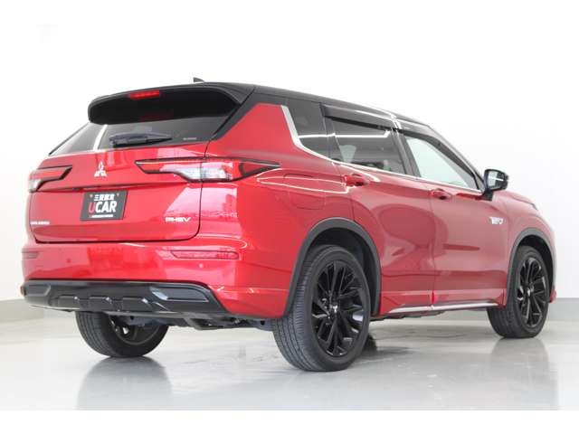 Mitsubishi Outlander 4