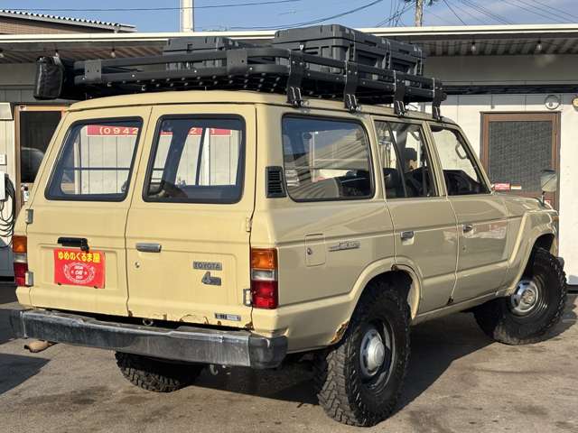 Toyota Land Cruiser 60 11