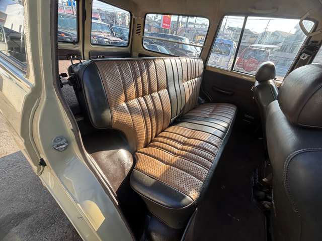 Toyota Land Cruiser 60 3
