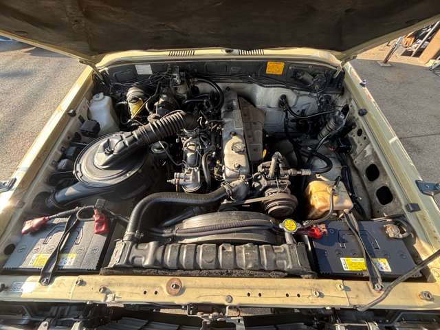 Toyota Land Cruiser 60 4