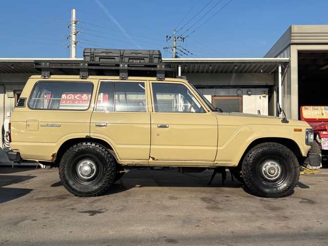 Toyota Land Cruiser 60 7