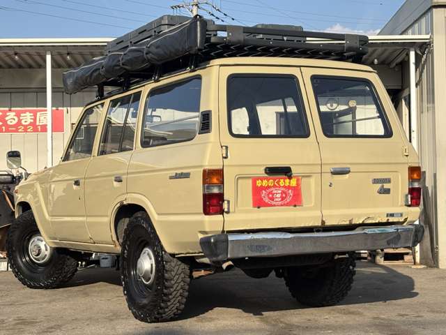 Toyota Land Cruiser 60 9