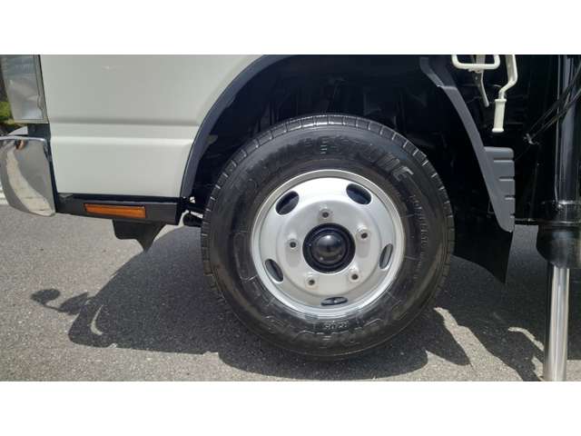 Mitsubishi Fuso Canter 11