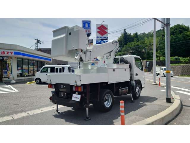 Mitsubishi Fuso Canter 8
