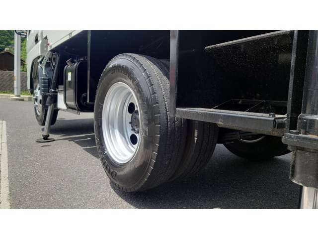 Mitsubishi Fuso Canter 10