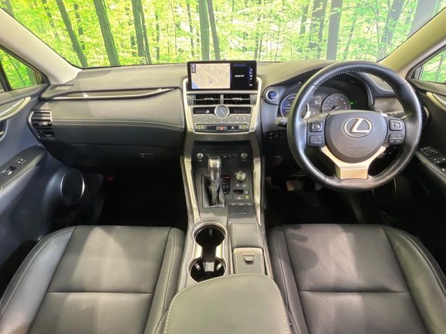 Lexus NX 2