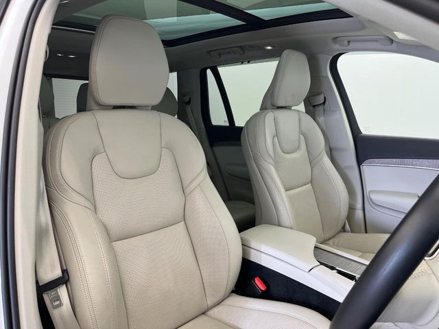 Volvo XC90 12