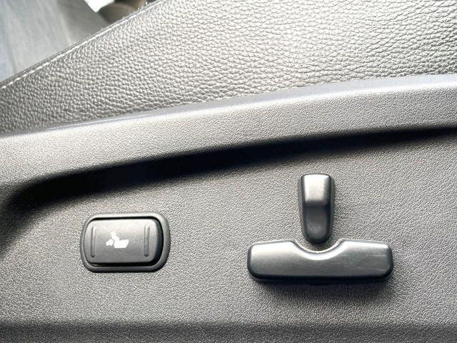 Subaru Legacy Outback 5