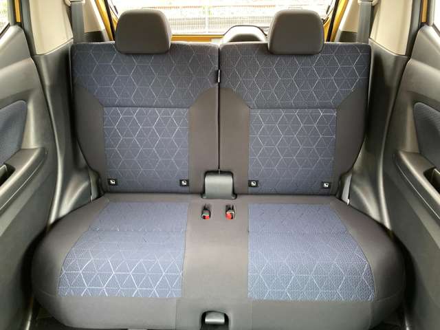 Mitsubishi eK X 8