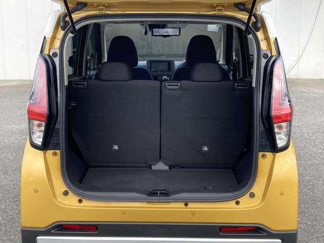 Mitsubishi eK X 9