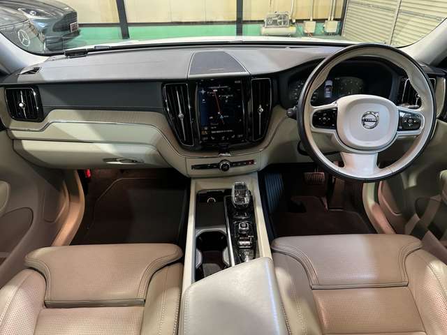 Volvo XC60 5