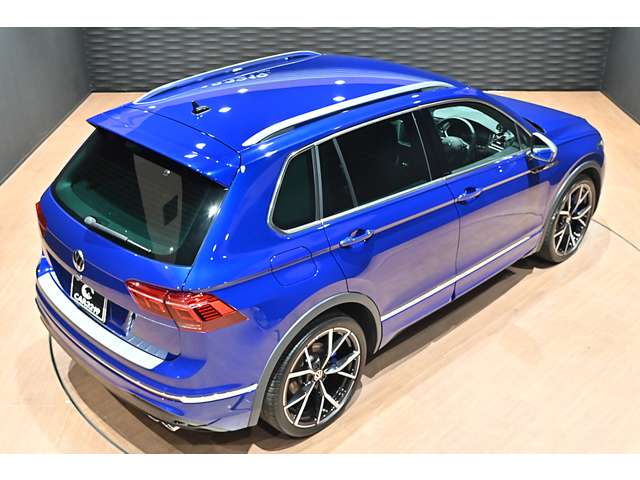 Volkswagen Tiguan 9