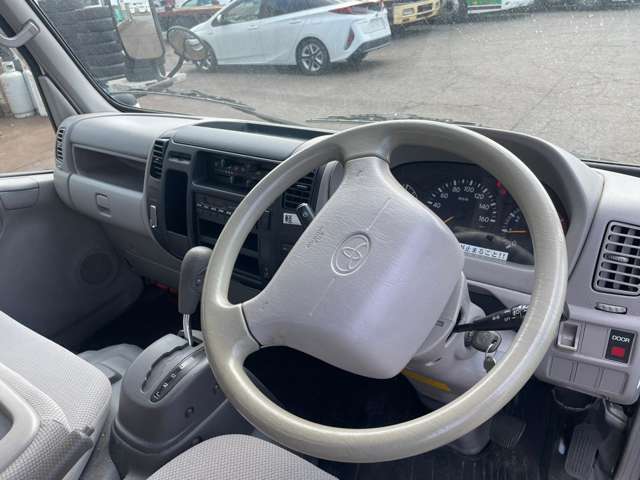 Toyota Toyoace 12