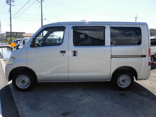 Toyota Light Ace Van 8