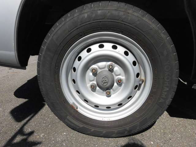 Toyota Light Ace Van 10
