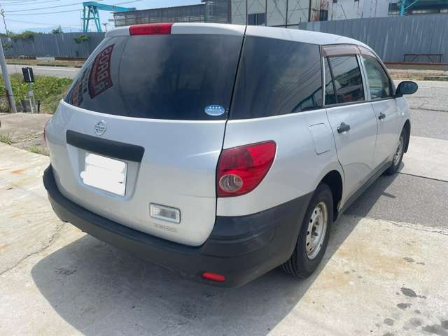 Nissan AD 8