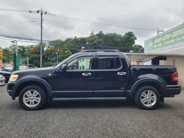 Ford Explorer Sport Trac 7