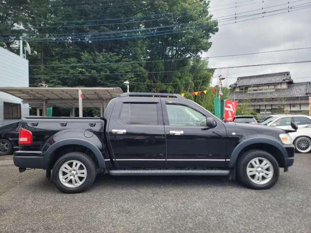Ford Explorer Sport Trac 8