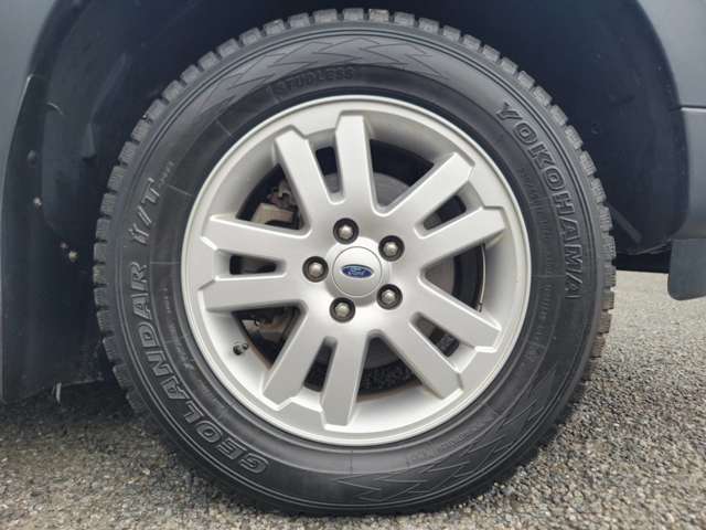 Ford Explorer Sport Trac 9