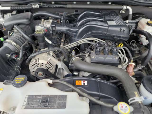Ford Explorer Sport Trac 10