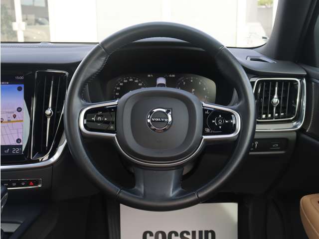 Volvo V60 Cross Country 12