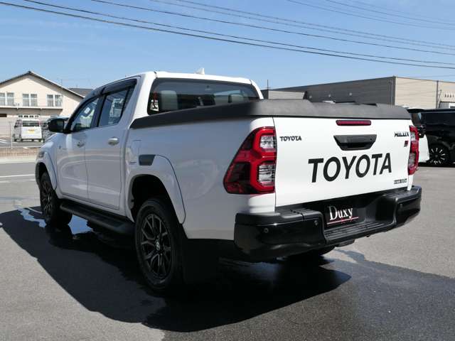 Toyota Hilux 11