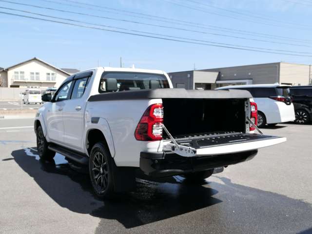 Toyota Hilux 12