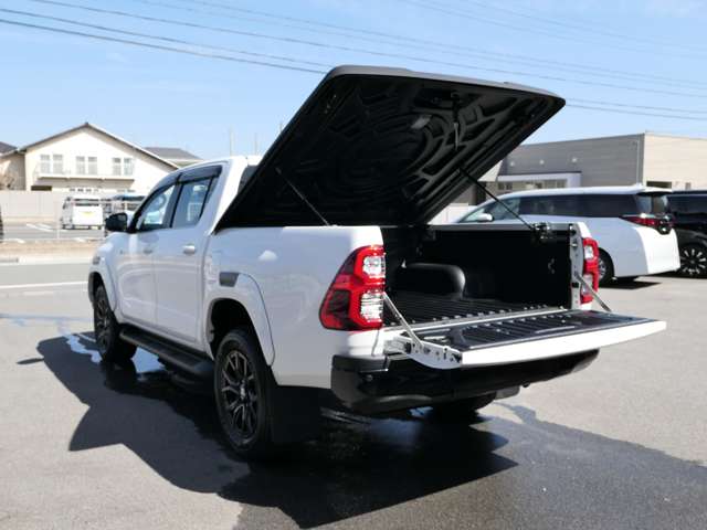Toyota Hilux 5