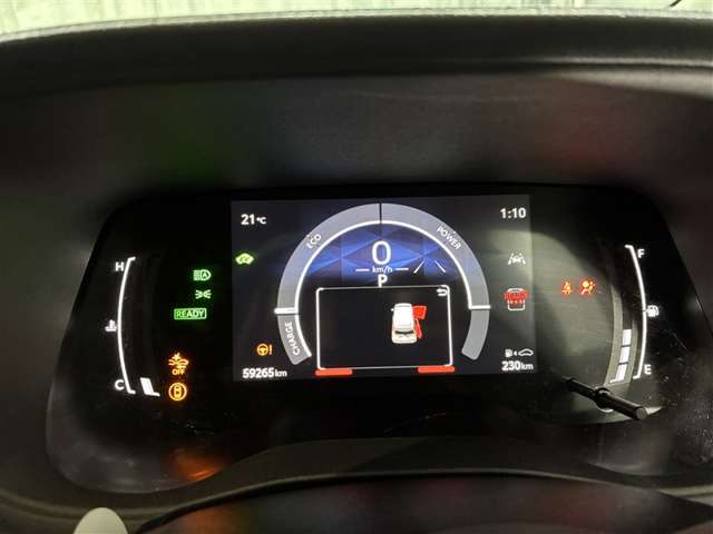 Toyota Sienta 11