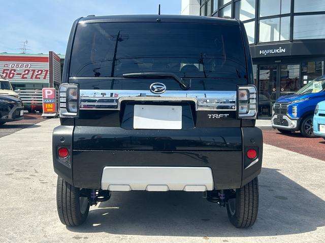 Daihatsu Taft 6