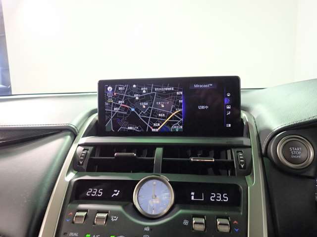 Lexus NX 2