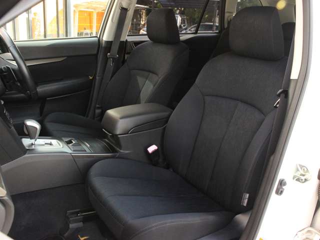 Subaru Legacy Outback 6