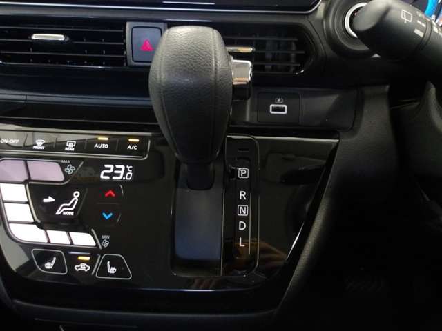 Mitsubishi eK X 12