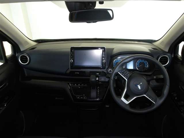 Mitsubishi eK X 3